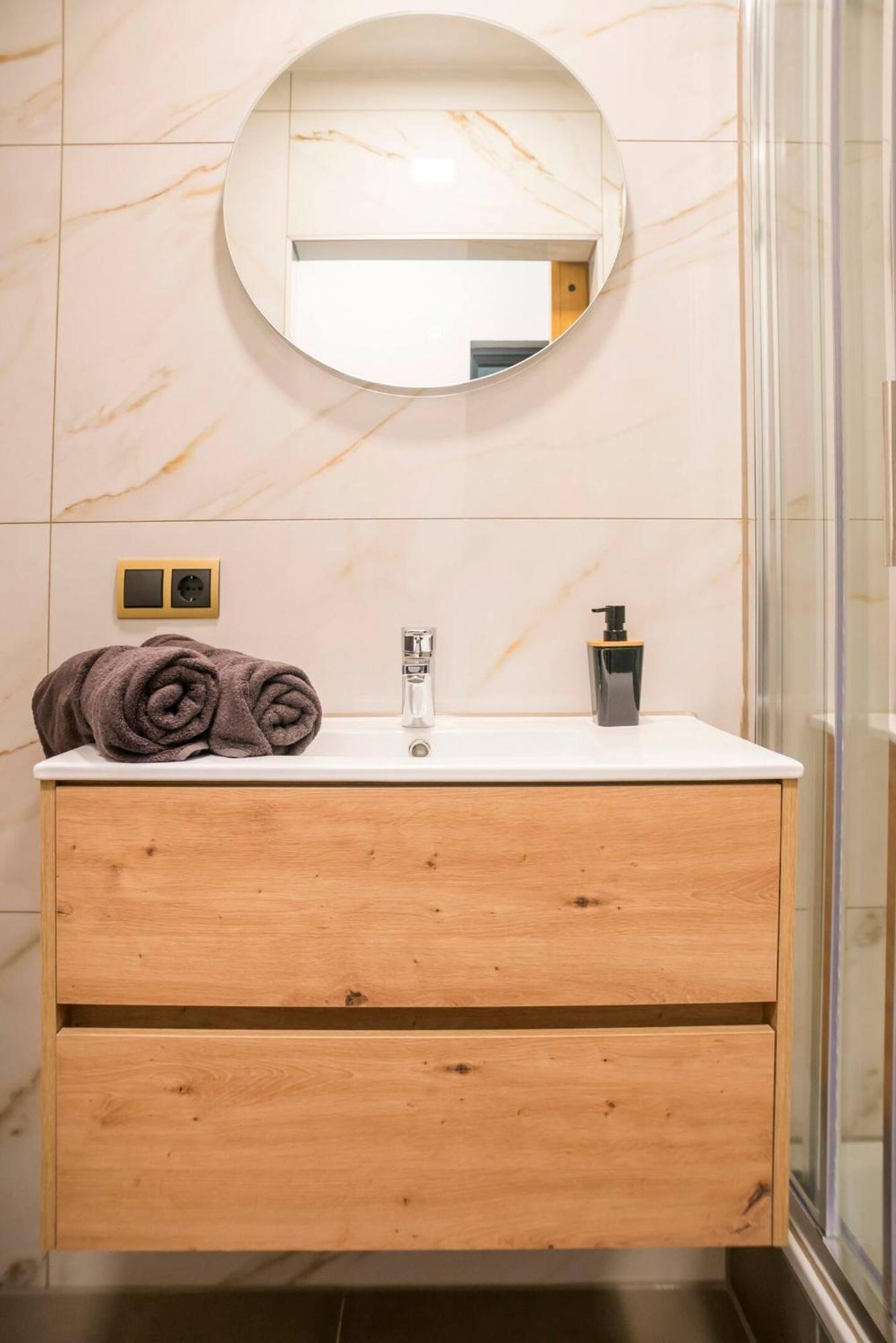 Апартаменты Hotspot Location, Wifi, Bed En Koffie Harmony Тилбург Экстерьер фото