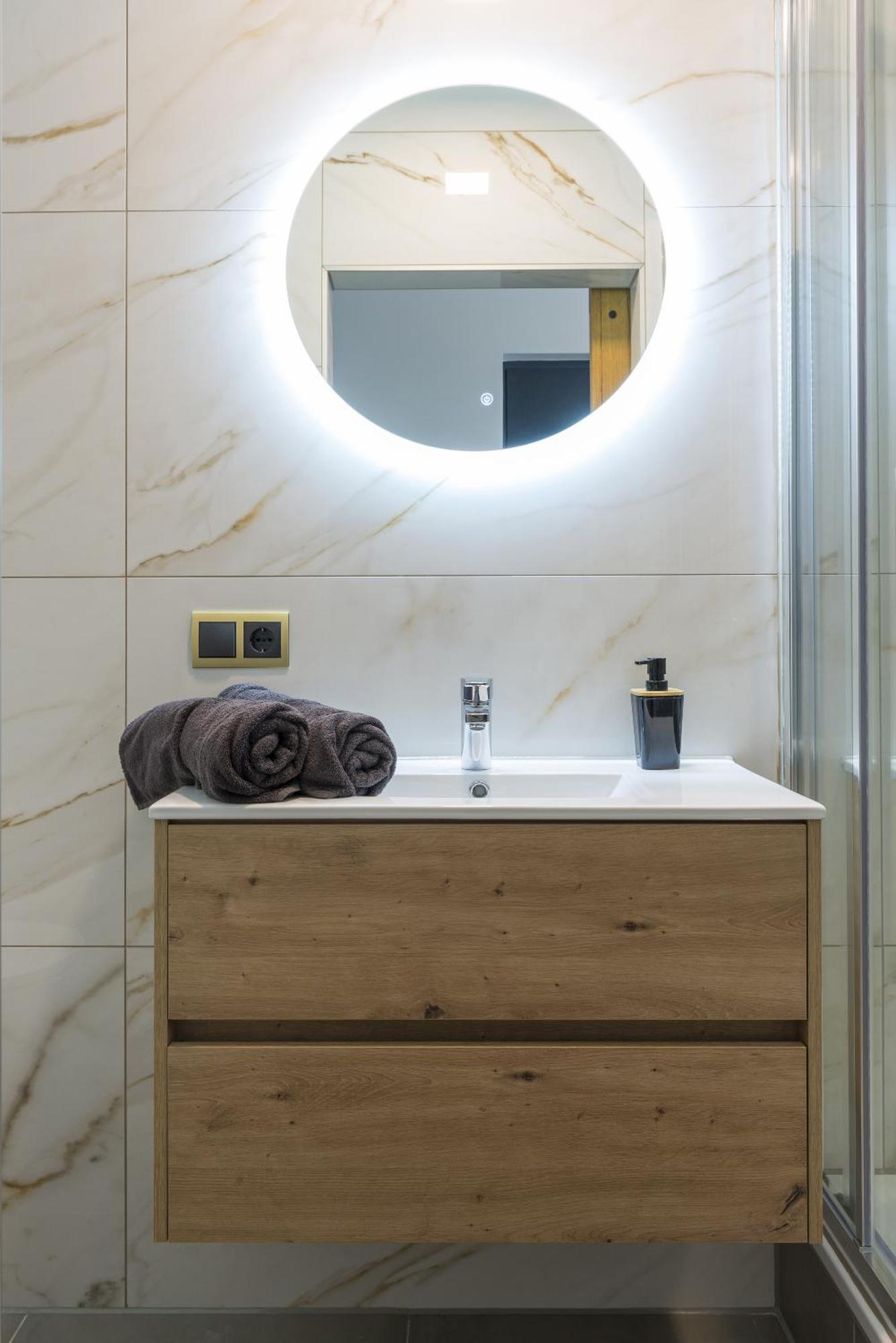 Апартаменты Hotspot Location, Wifi, Bed En Koffie Harmony Тилбург Экстерьер фото